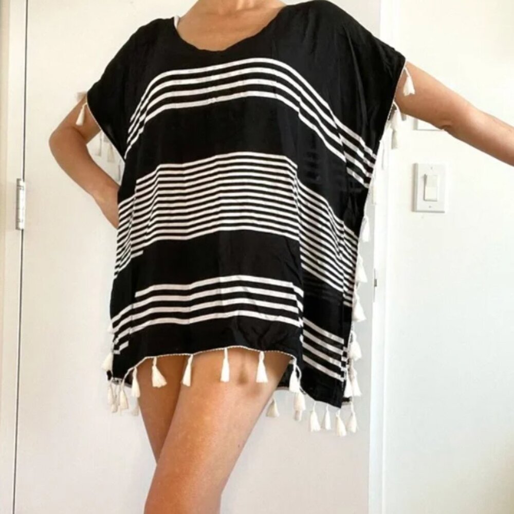 C&T‎ Beach Oversized Tassel Chiffon Black White Swim Beach Cover Up Size: Small
